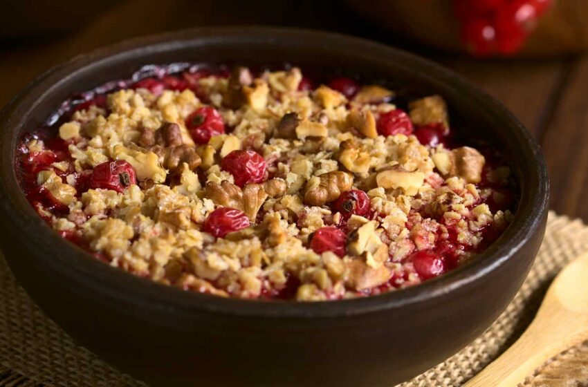  What Are Some Tips For Making A Berry Crumble?